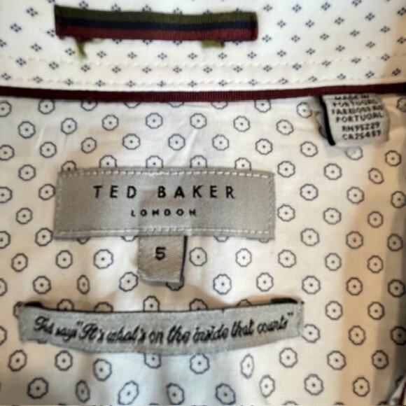 Ted Baker London Black & White Geometric Button Up Shirt Like New! Size 5 - Picture 10 of 16